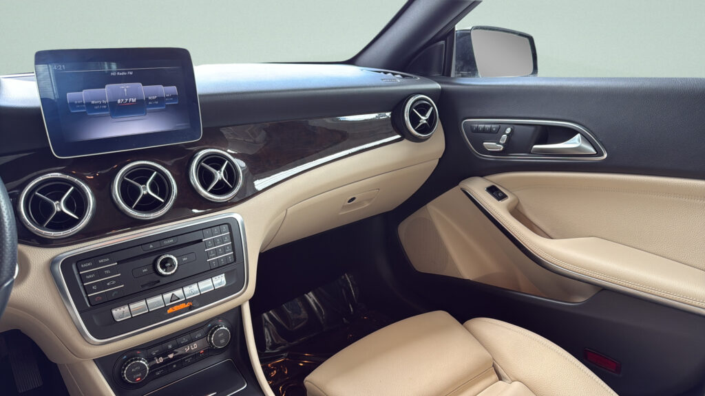 2018 Mercedes-Benz  CLA 250
