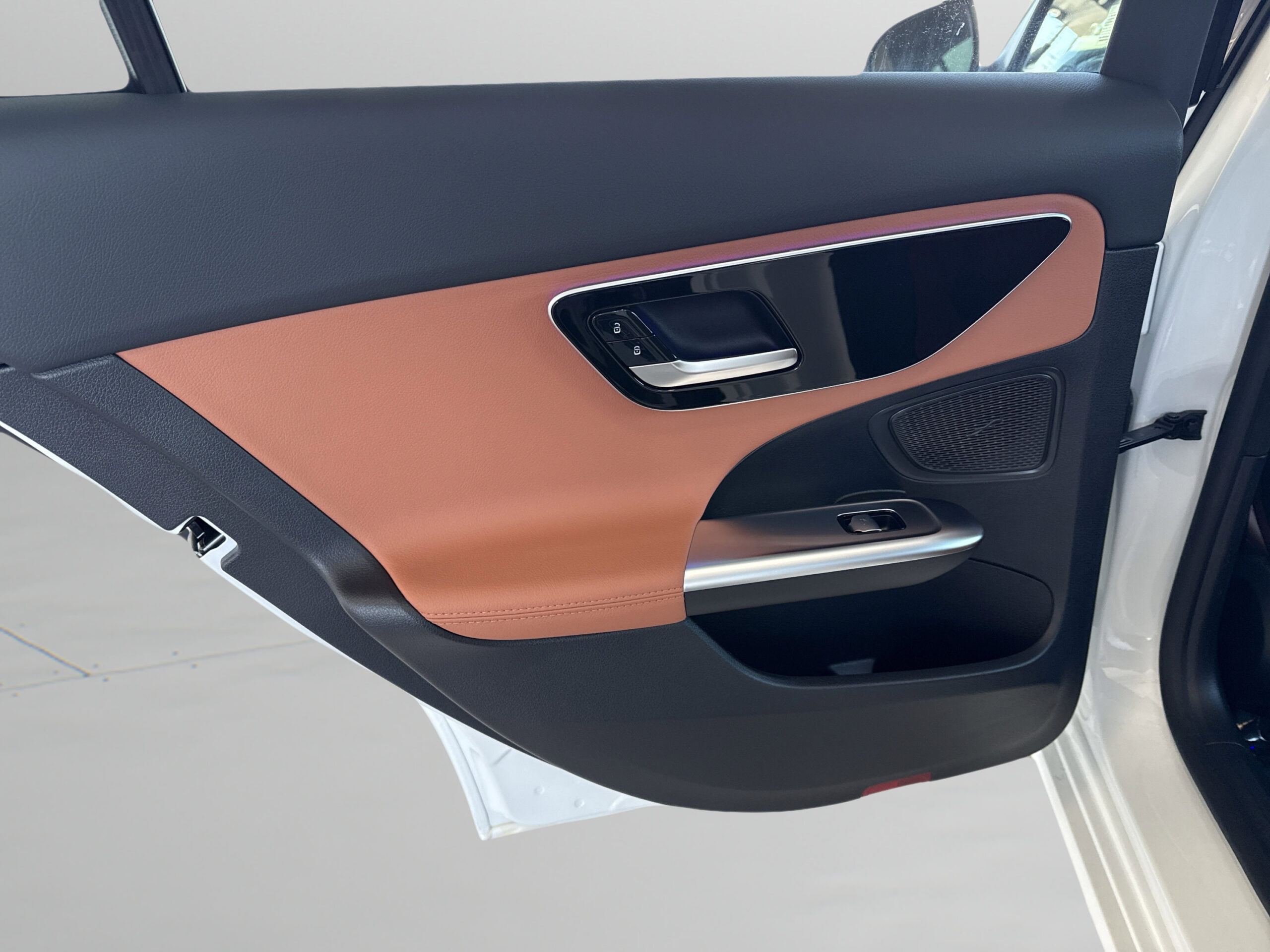 2026 Mercedes-Benz  C 300