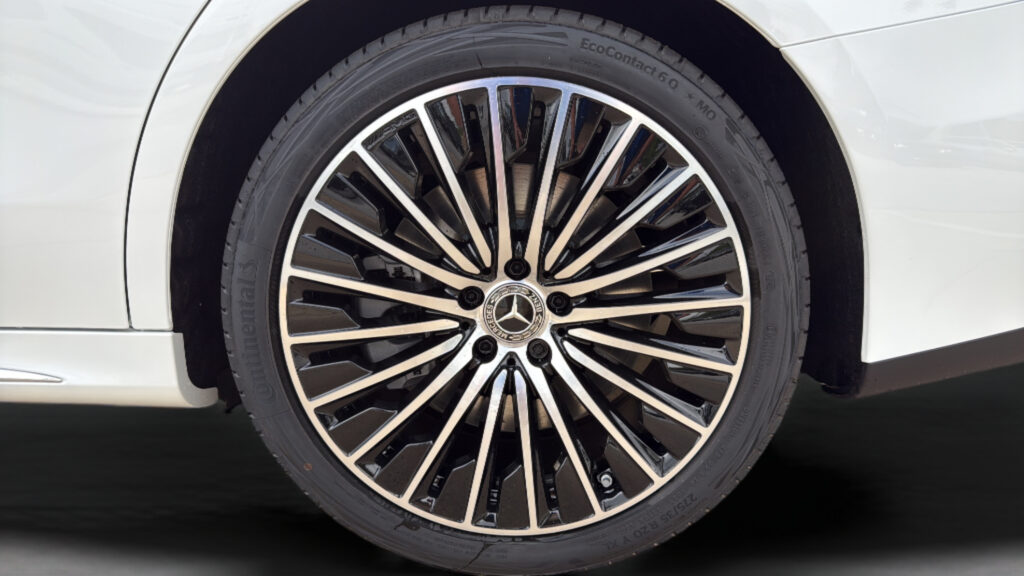 2027 Mercedes-Benz  E 450