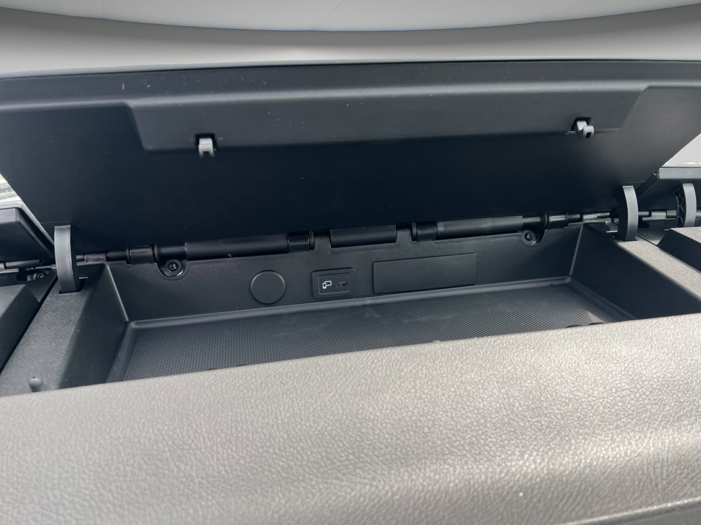 2024 Mercedes-Benz Sprinter Cargo Van LEONARD OUTFITTER 2500