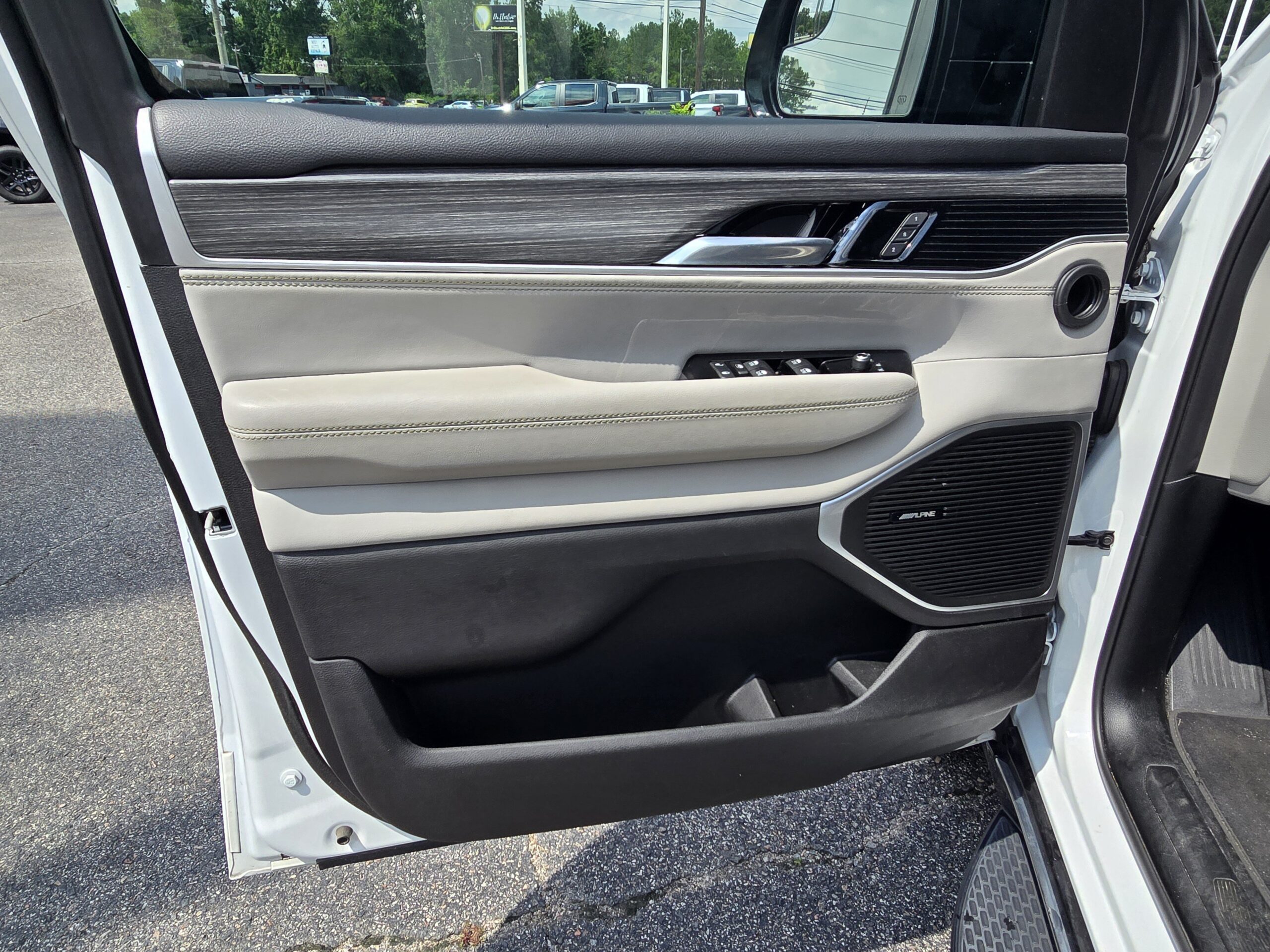 2024 Jeep Wagoneer L Series II