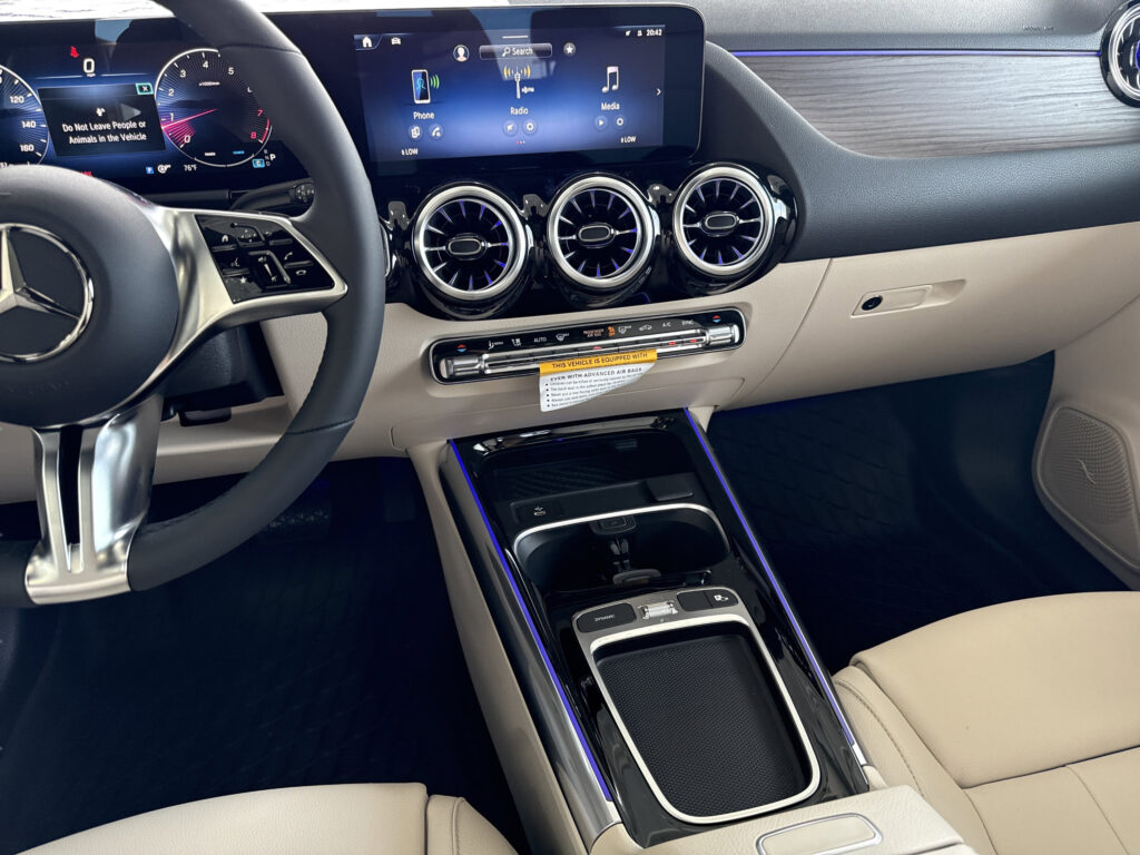 2026 Mercedes-Benz  GLA 250