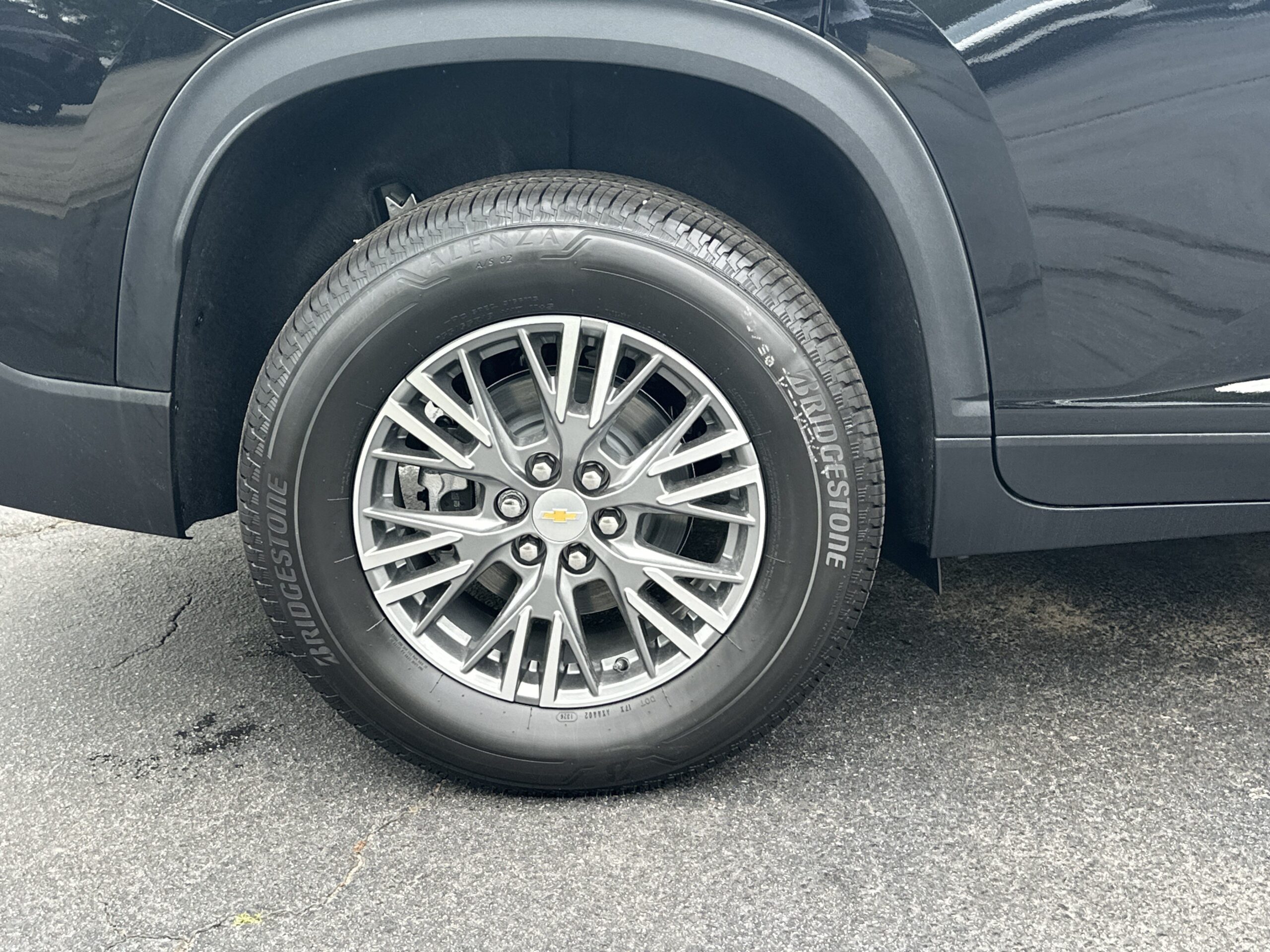 2026 Chevrolet Traverse FWD LT