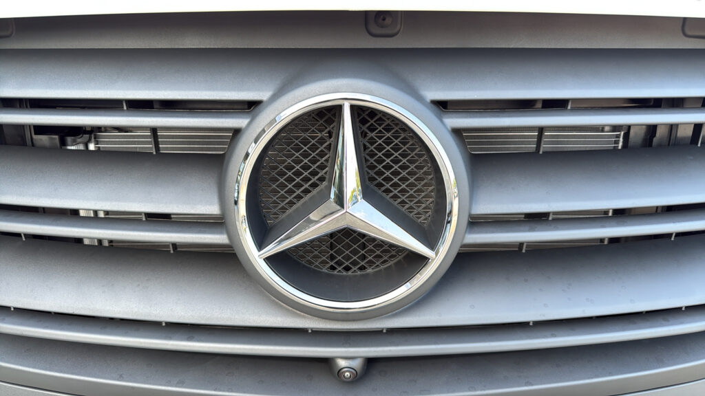 2026 Mercedes-Benz 2026DPVH2L