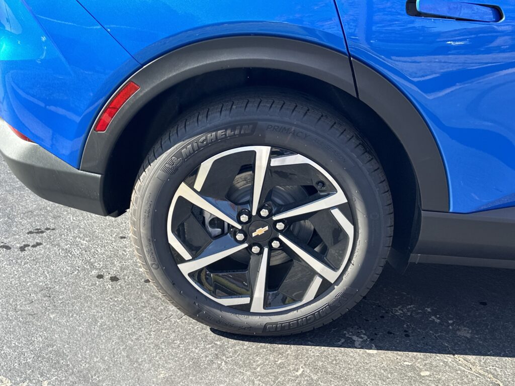 2026 Chevrolet Equinox EV LT1 w/PCY