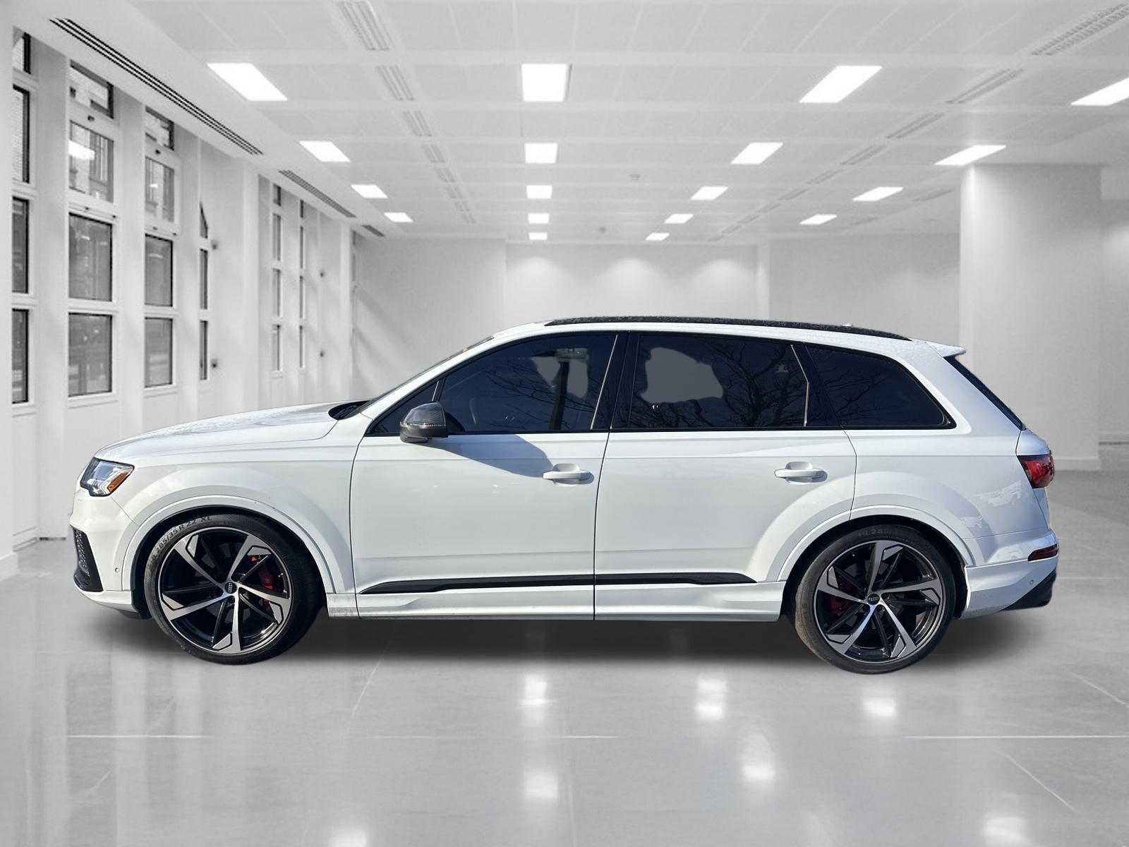 2023 Audi SQ7 Premium Plus