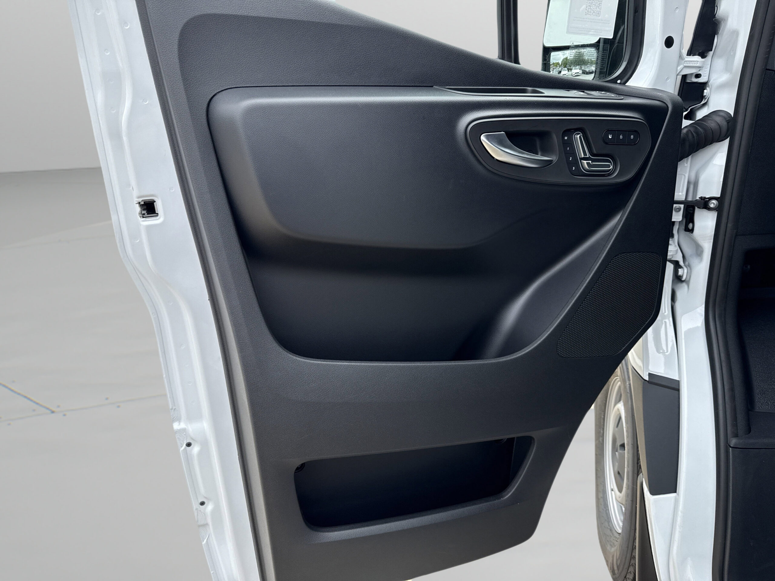 2025 Mercedes-Benz Sprinter Cargo Van 2500