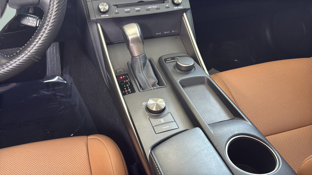 2016 Lexus IS 200t