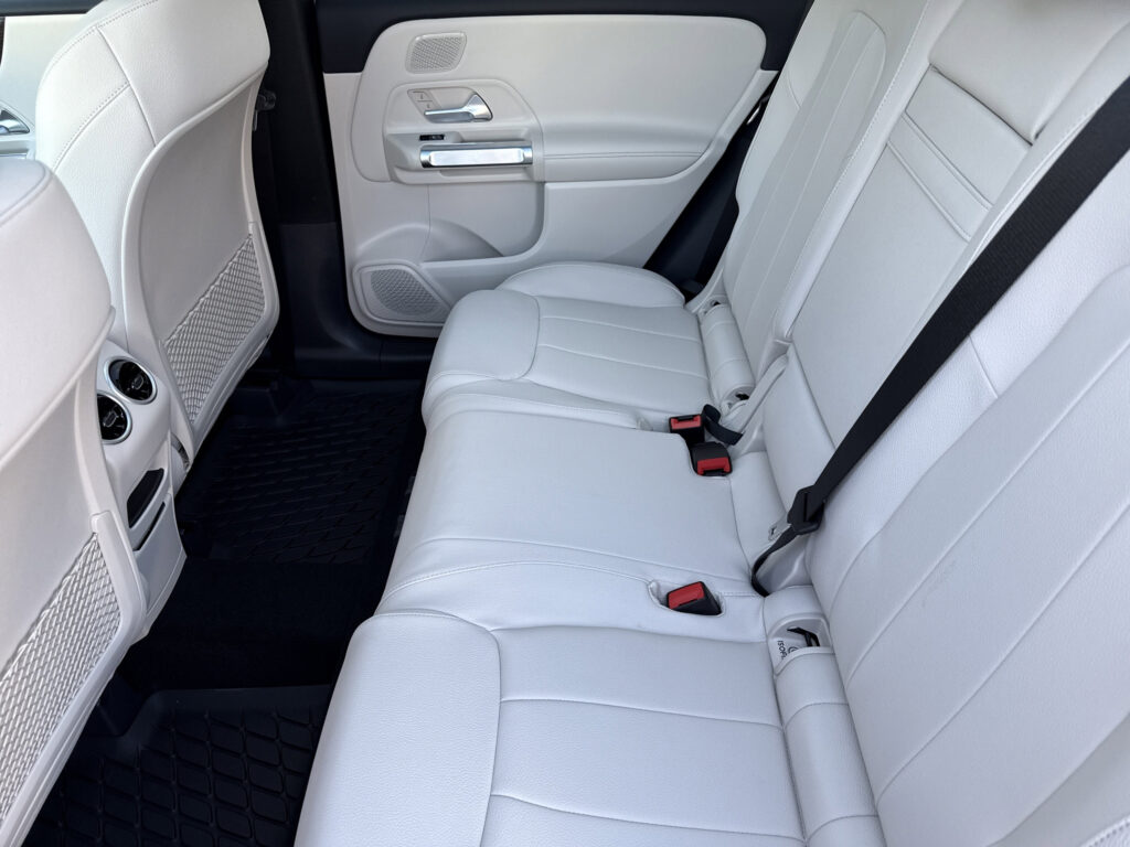 2026 Mercedes-Benz  GLB 250
