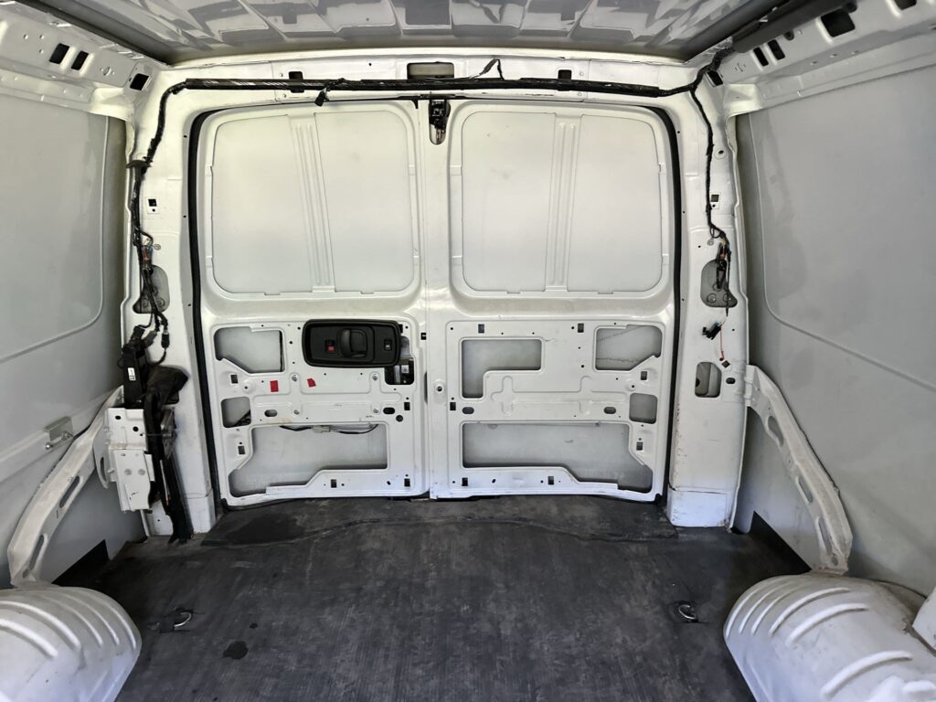 2023 GMC Savana Cargo Van