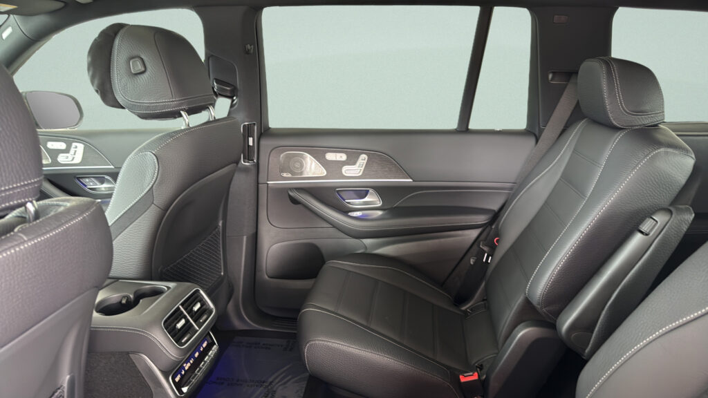 2026 Mercedes-Benz  GLS 450
