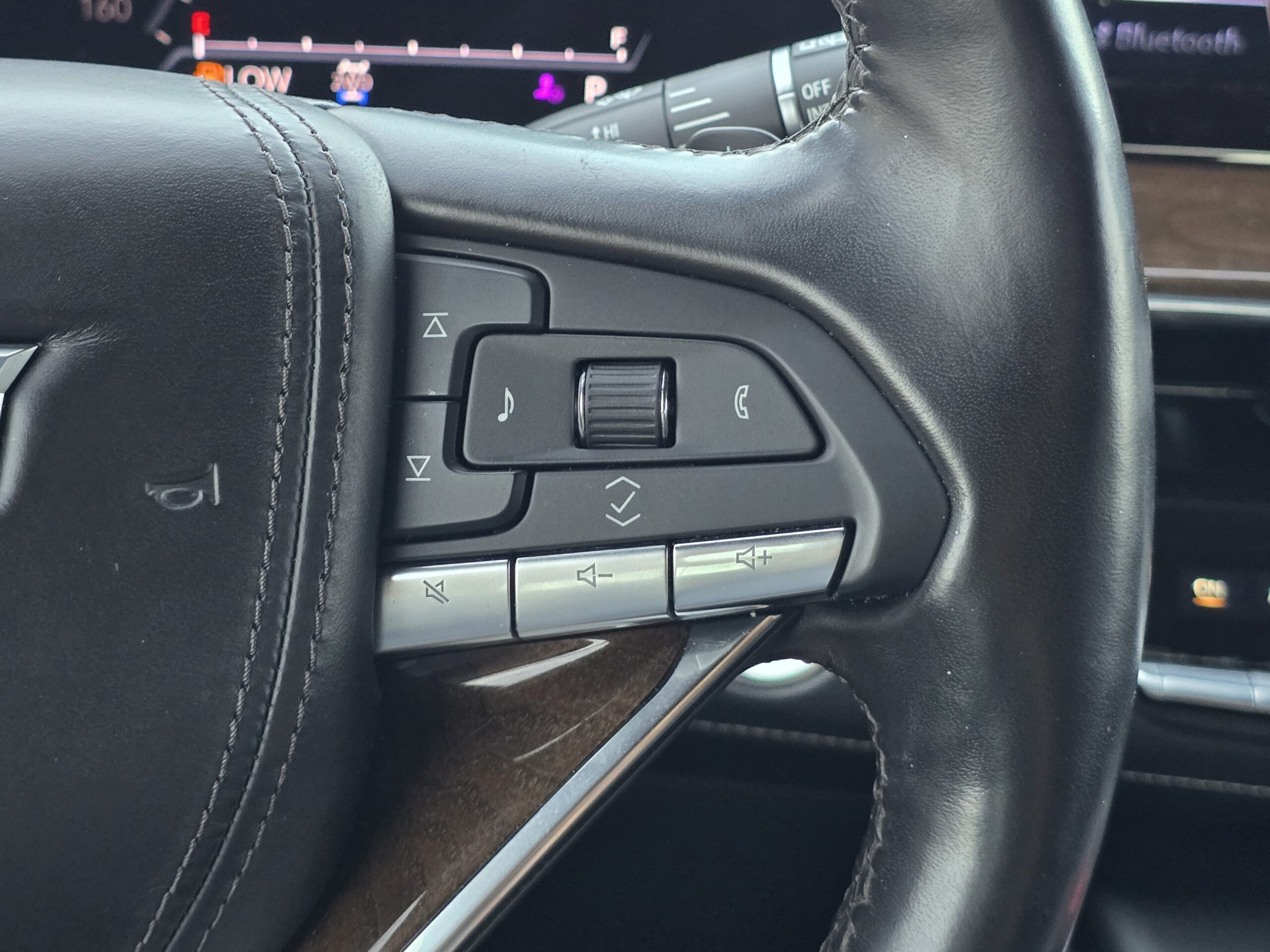 2023 Cadillac Escalade 4WD Sport Platinum