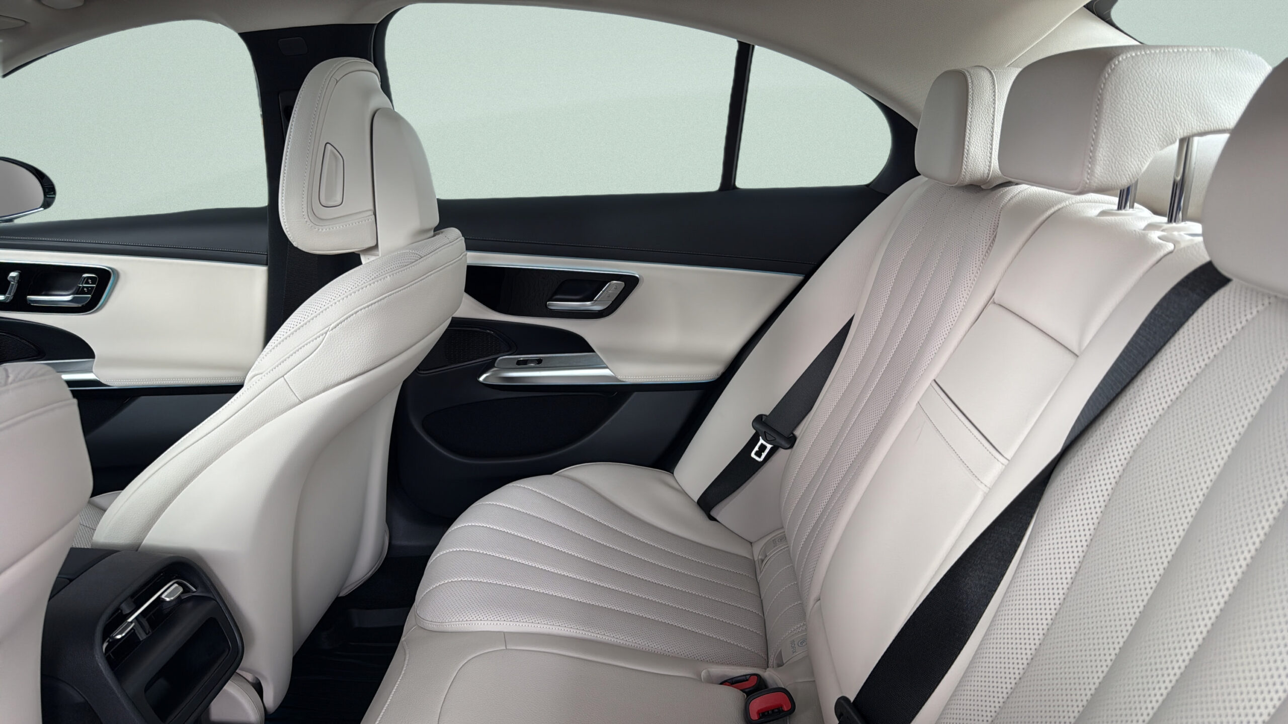 2027 Mercedes-Benz  E 450