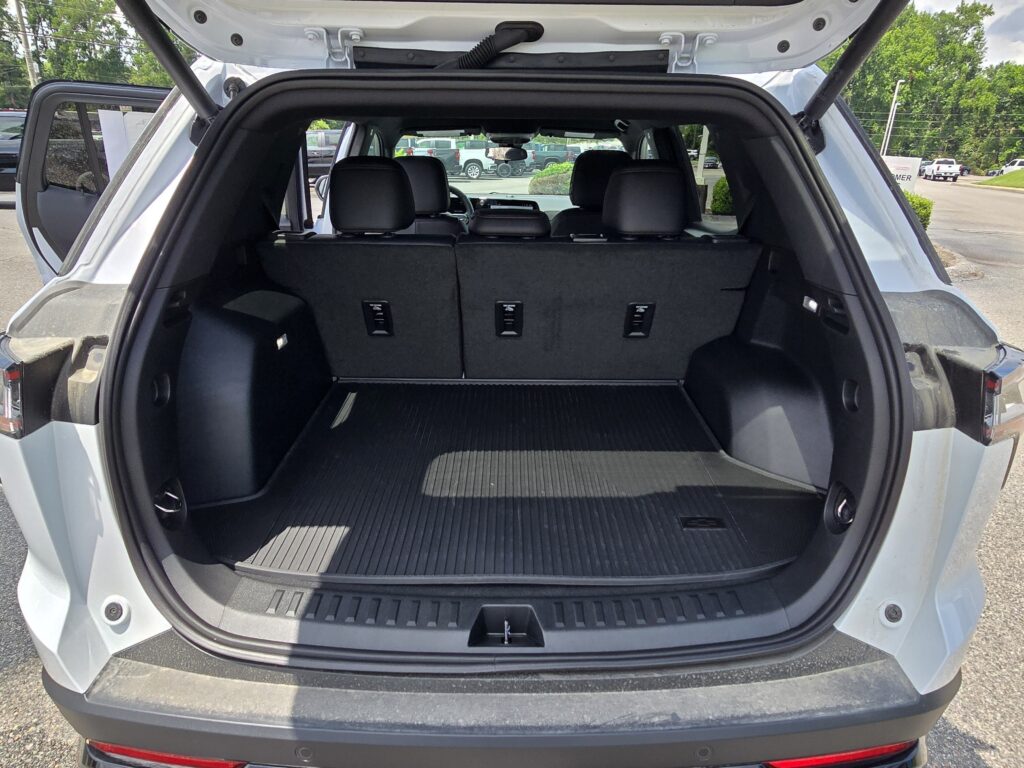 2027 Chevrolet Equinox FWD RS