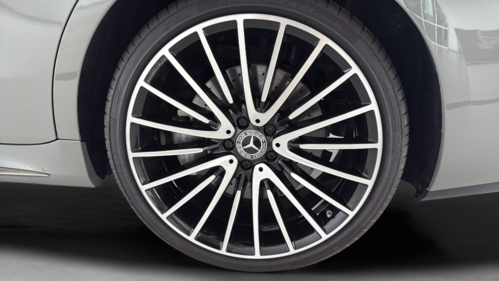 2023 Mercedes-Benz  S 580