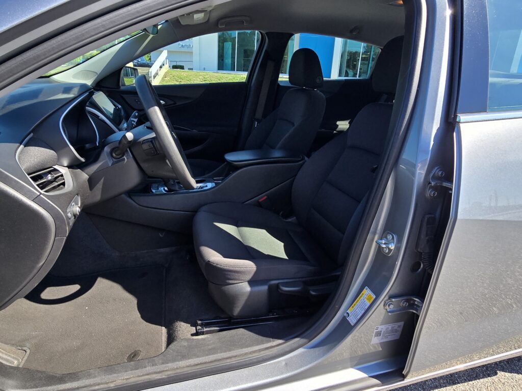 2024 Chevrolet Malibu LS