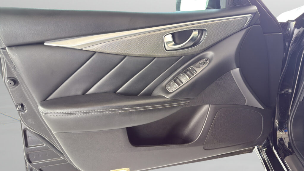 2015 INFINITI Q50 Premium