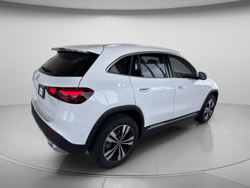 2026 Mercedes-Benz  GLA 250