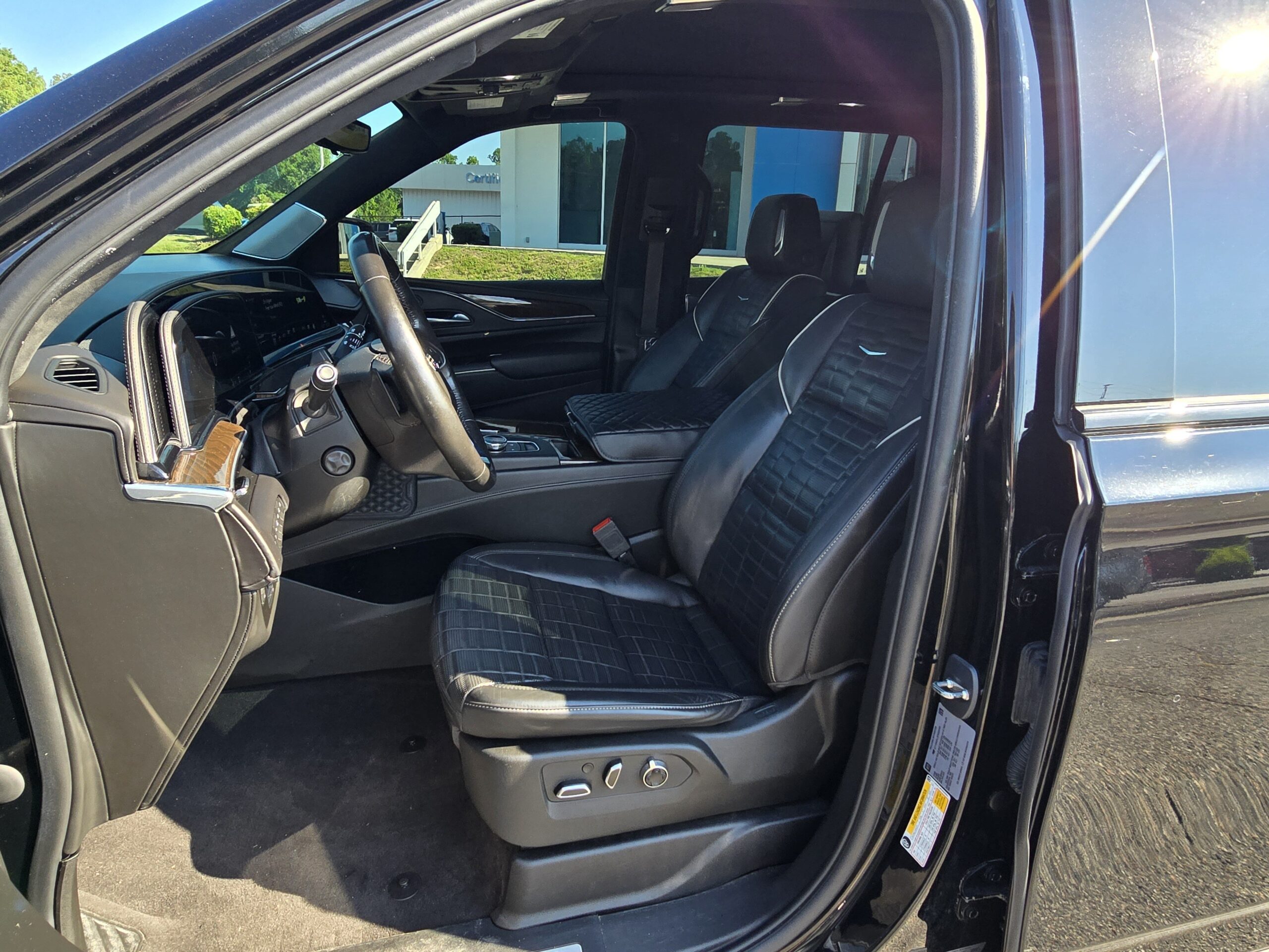 2023 Cadillac Escalade 4WD Sport Platinum