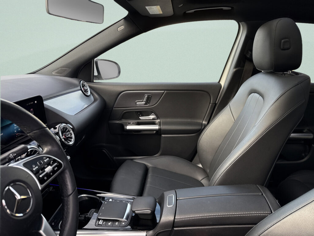 2023 Mercedes-Benz  GLA 250