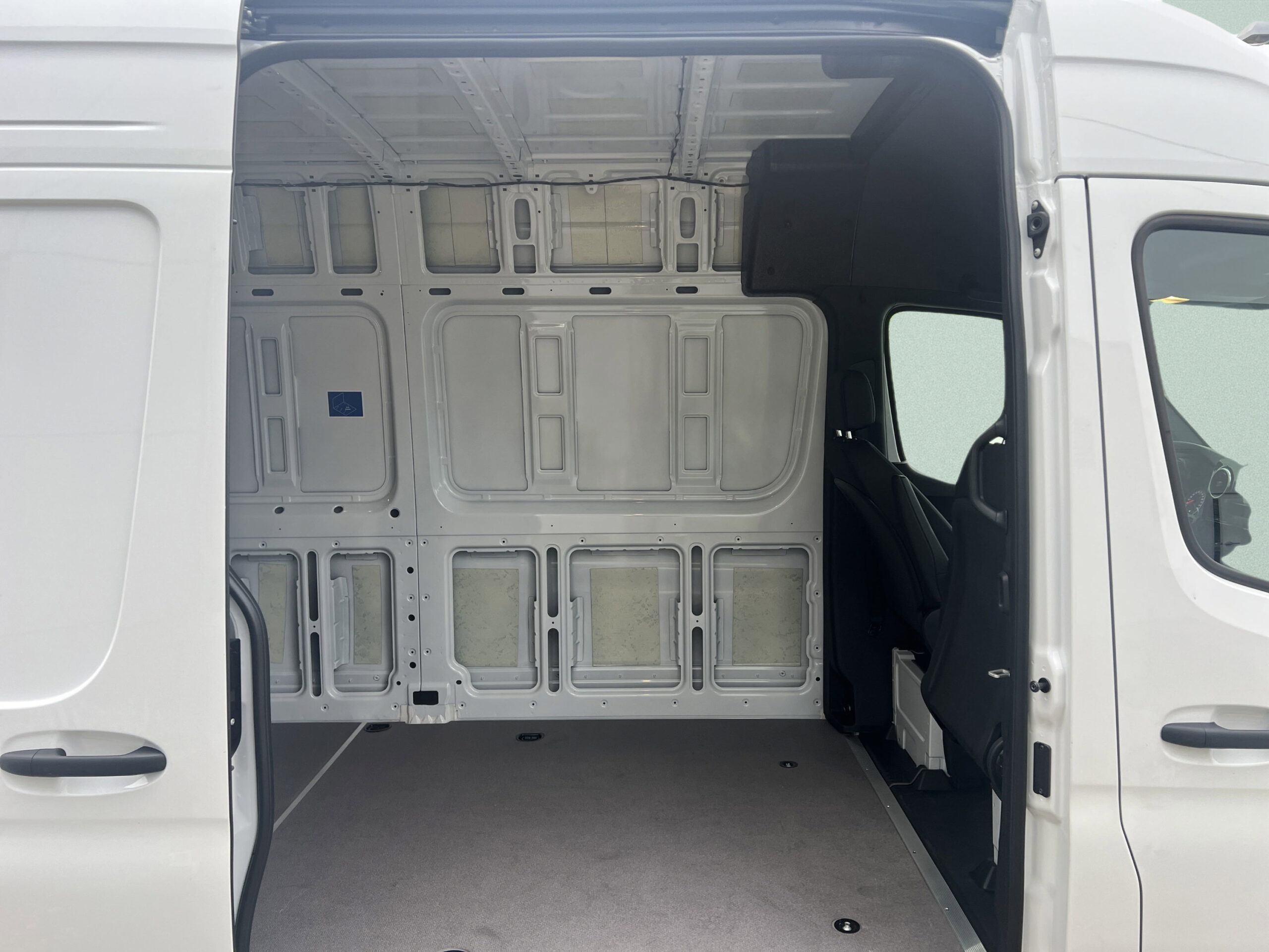 2025 Mercedes-Benz Sprinter Cargo Van 2500