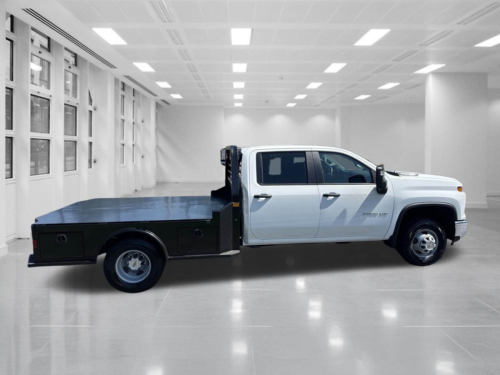 2026 Chevrolet Silverado 3500HD CC Work Truck