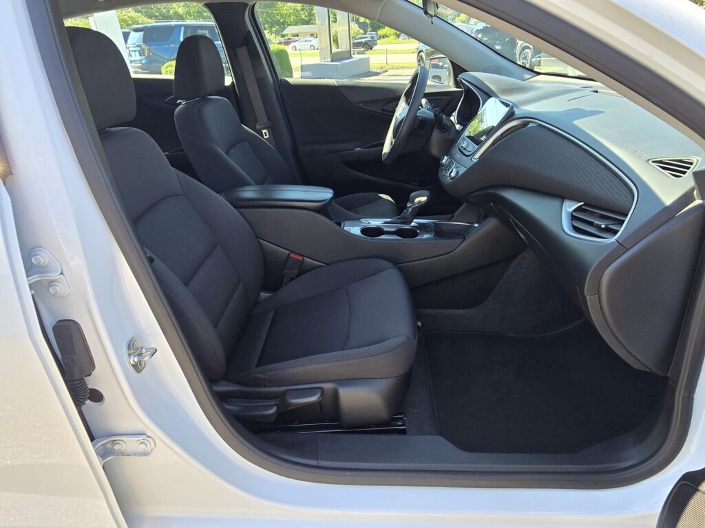 2025 Chevrolet Malibu LT
