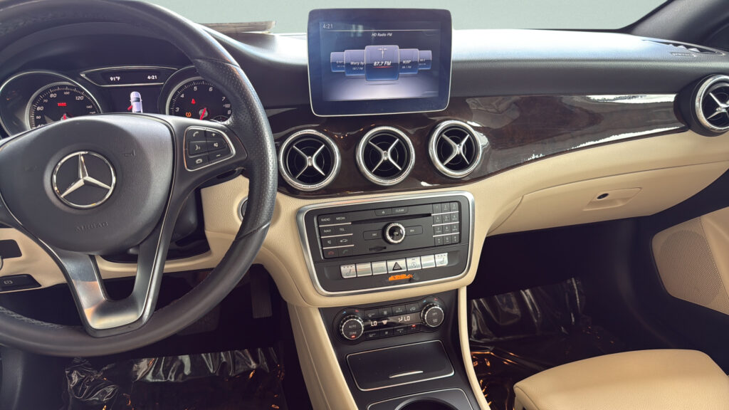 2018 Mercedes-Benz  CLA 250
