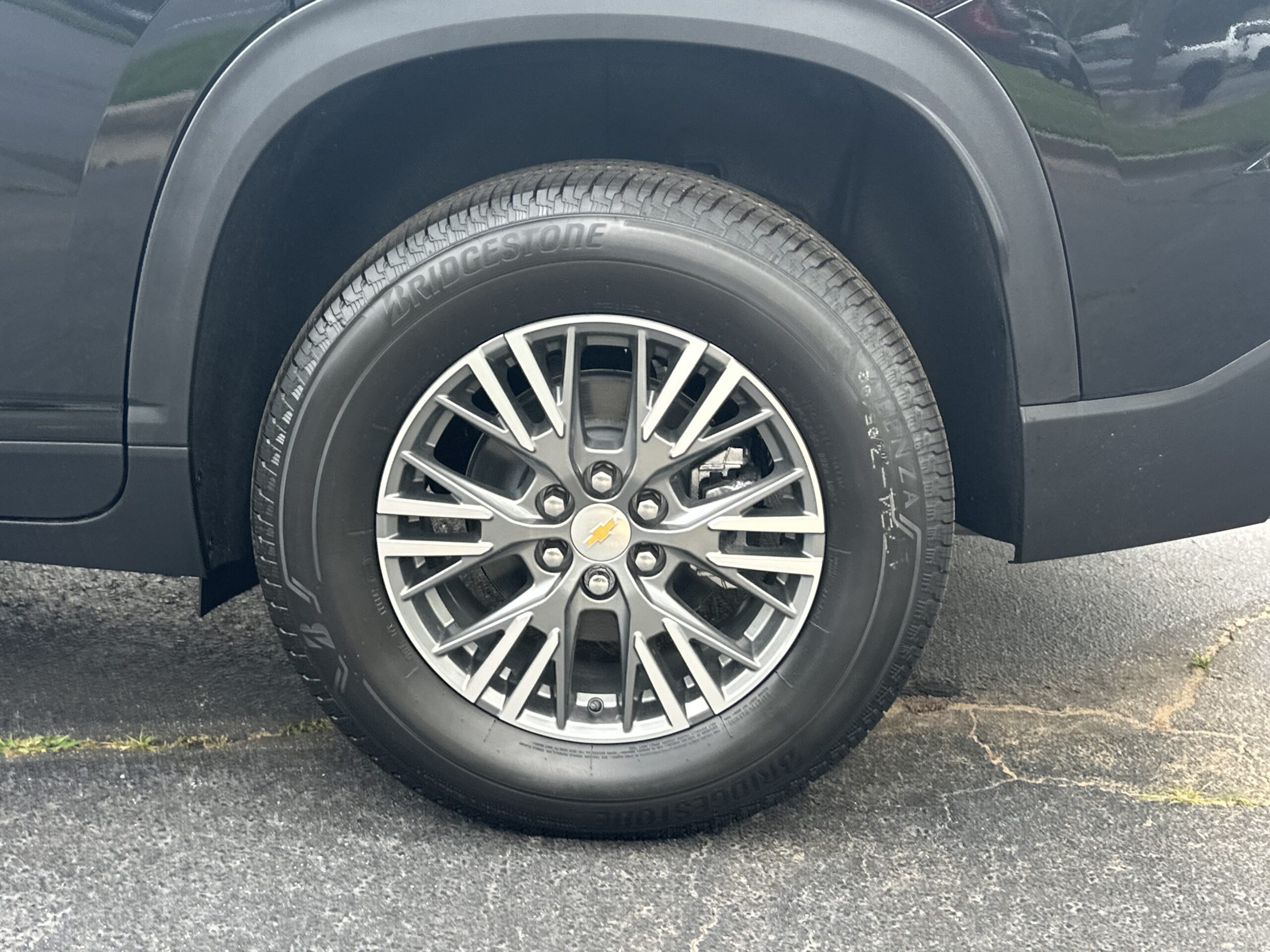 2026 Chevrolet Traverse FWD LT