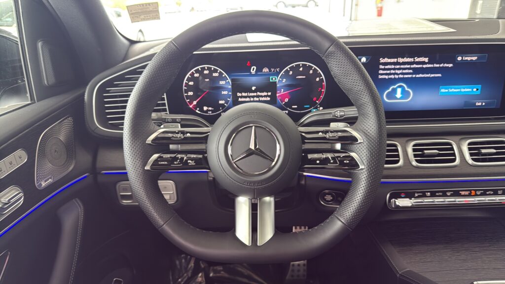 2026 Mercedes-Benz  GLS 450