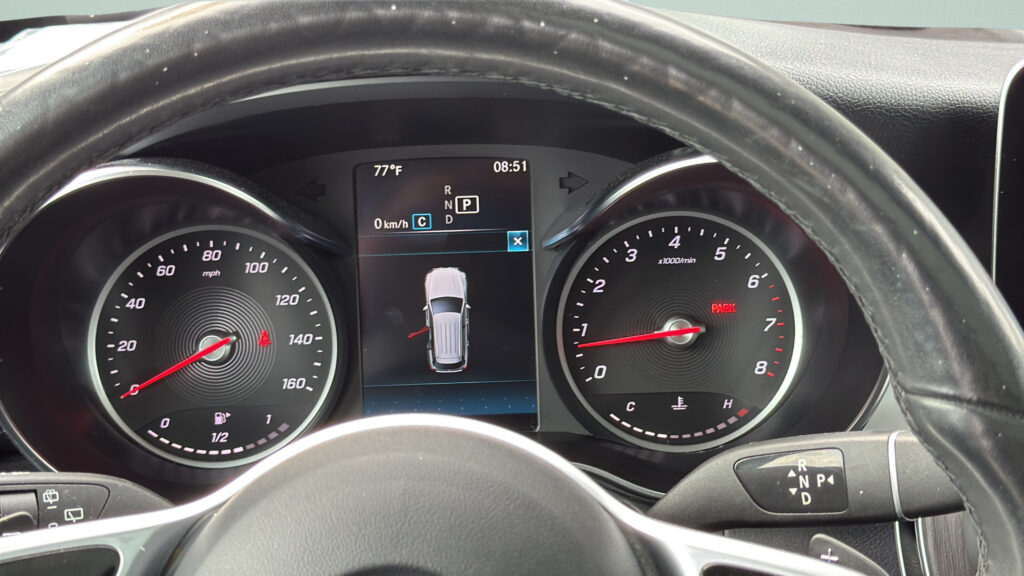 2021 Mercedes-Benz  GLC 300