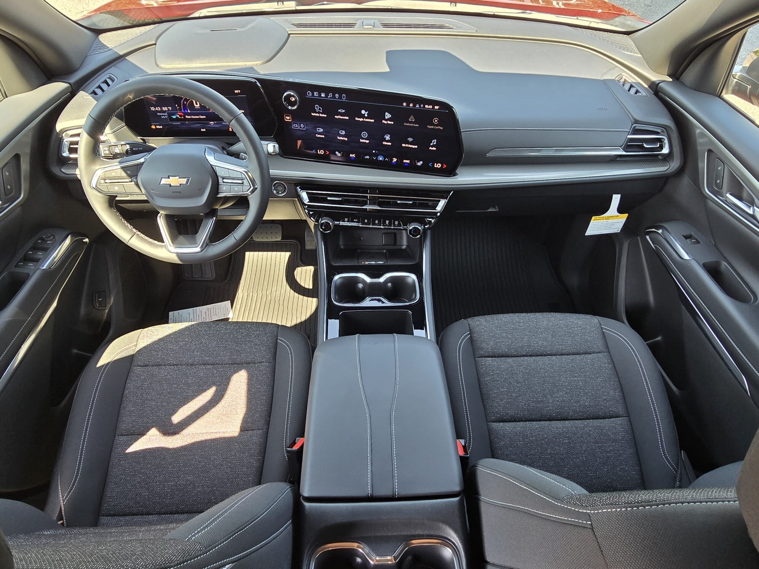 2026 Chevrolet Traverse FWD LT