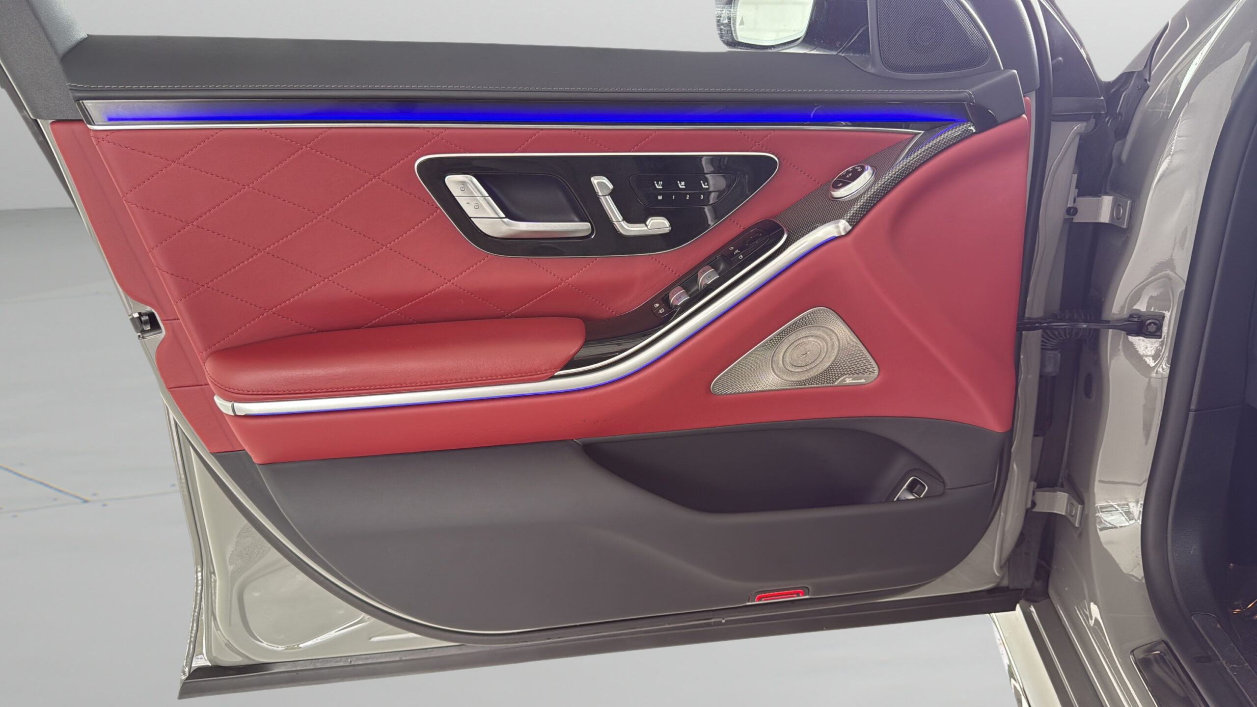 2023 Mercedes-Benz  S 580