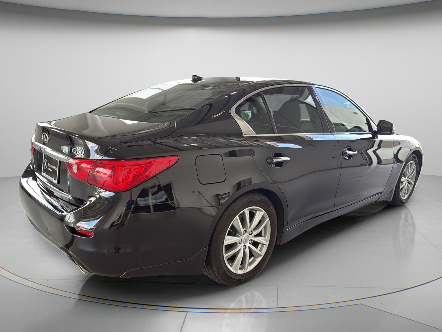 2015 INFINITI Q50 Premium