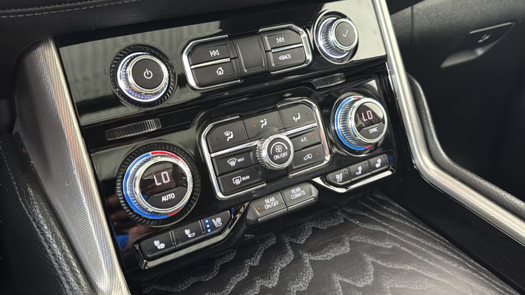 2022 GMC Yukon XL Denali