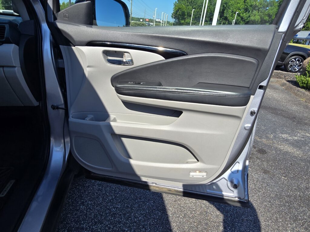 2021 Honda Pilot Touring 7-Passenger