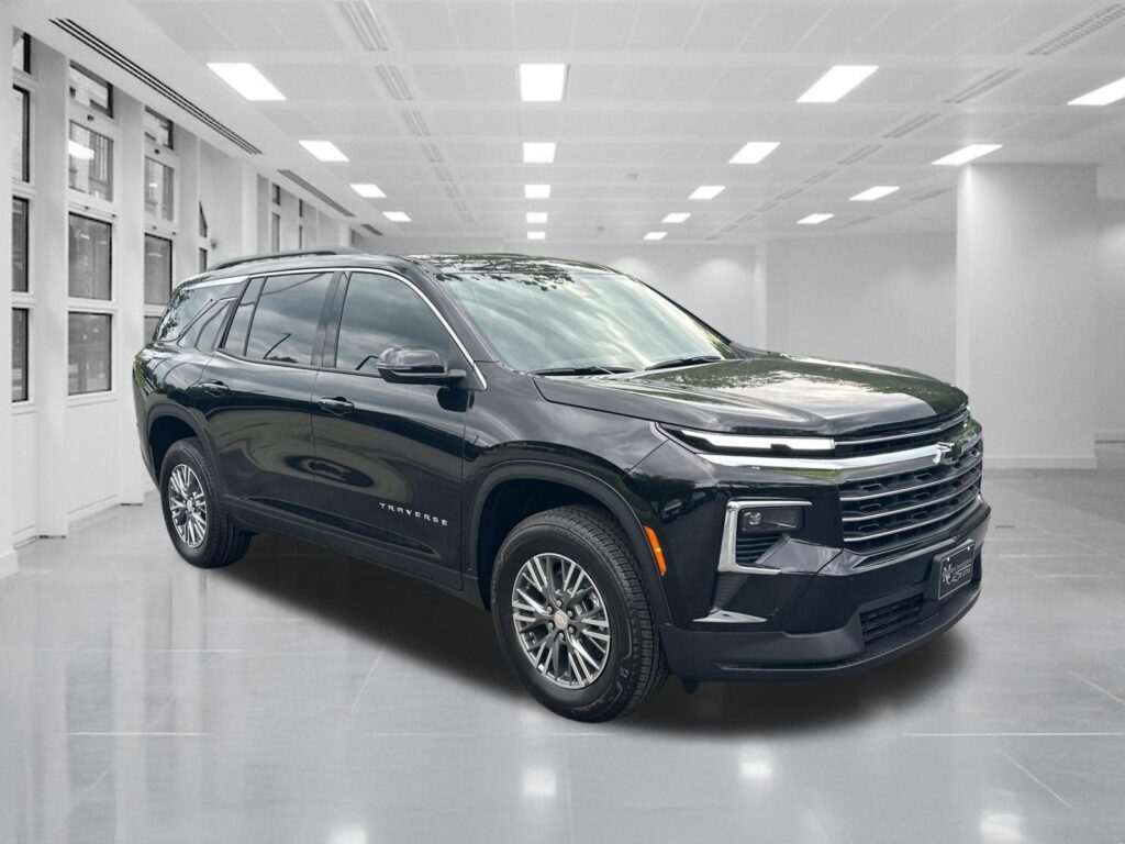 2026 Chevrolet Traverse FWD LT