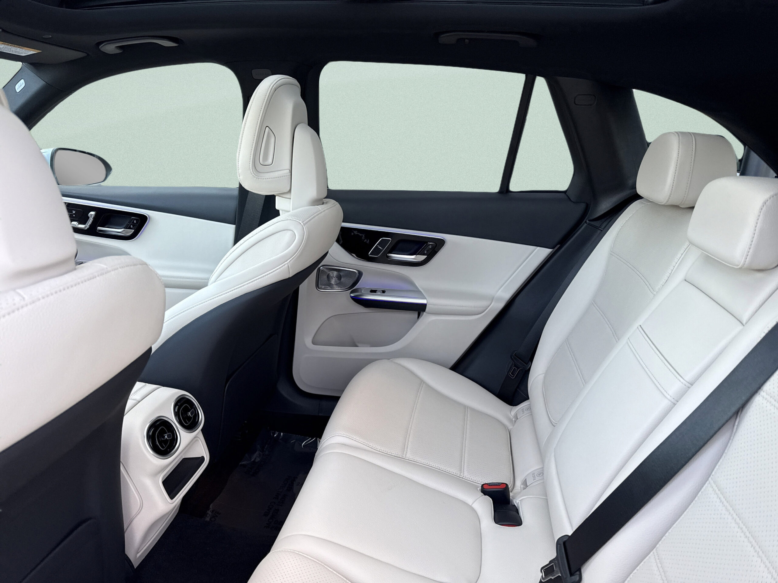 2026 Mercedes-Benz  GLC 300