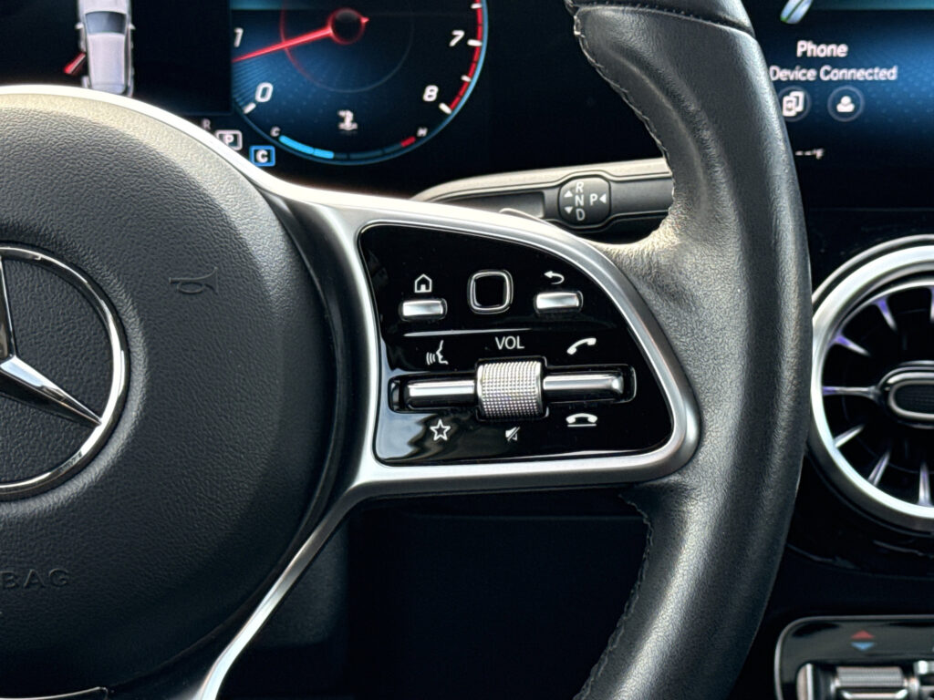 2023 Mercedes-Benz  GLA 250