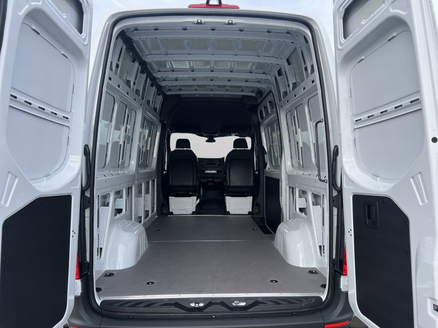 2025 Mercedes-Benz Sprinter Cargo Van 2500
