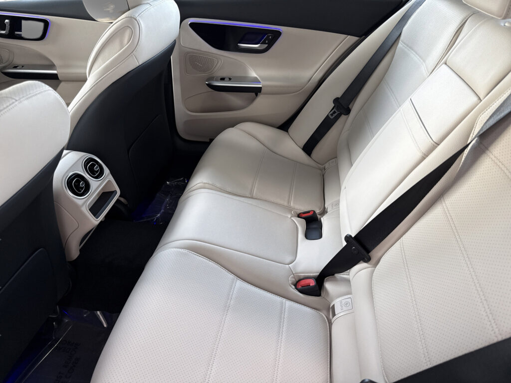 2026 Mercedes-Benz  C 300