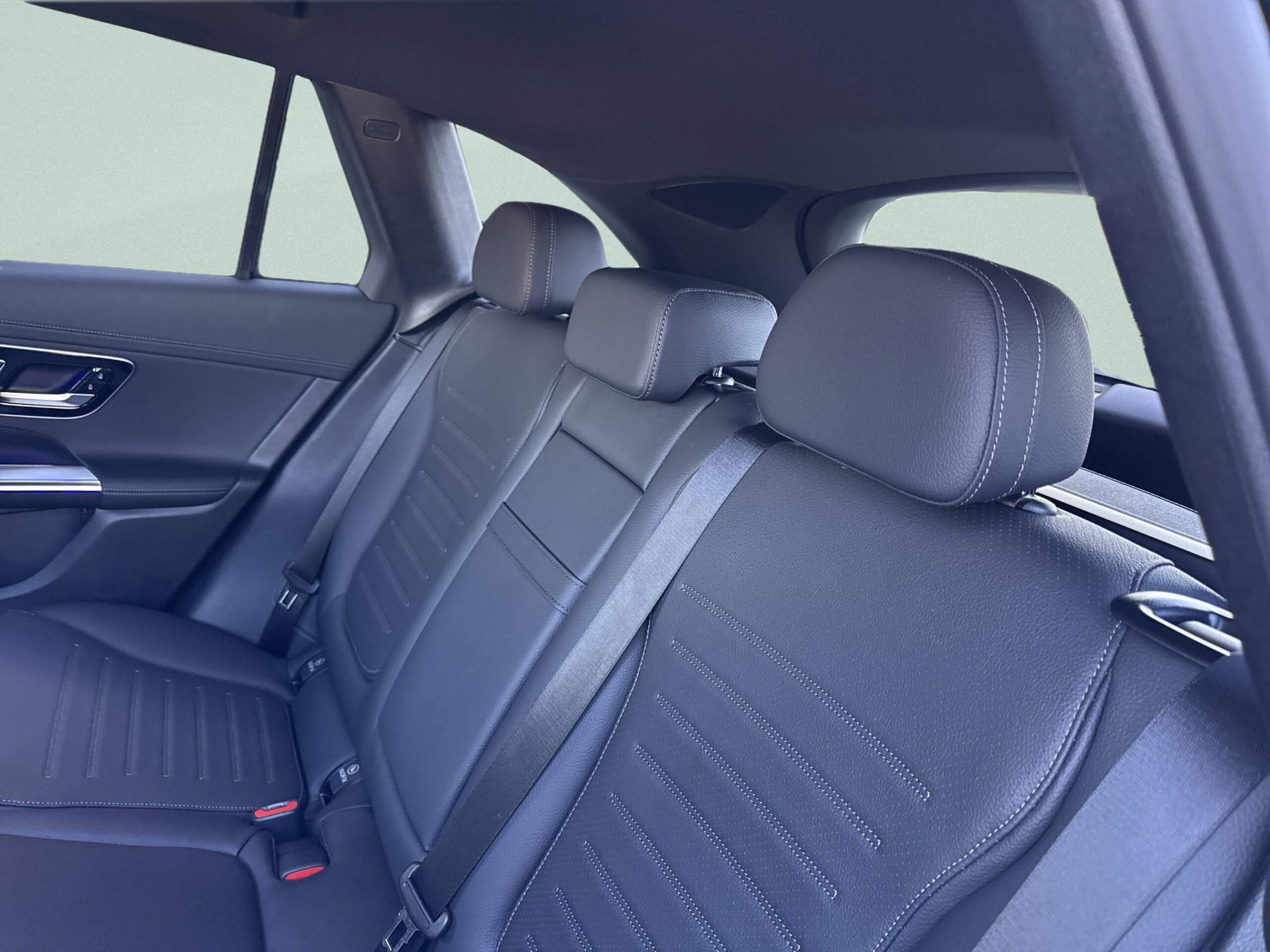 2026 Mercedes-Benz  GLC 300