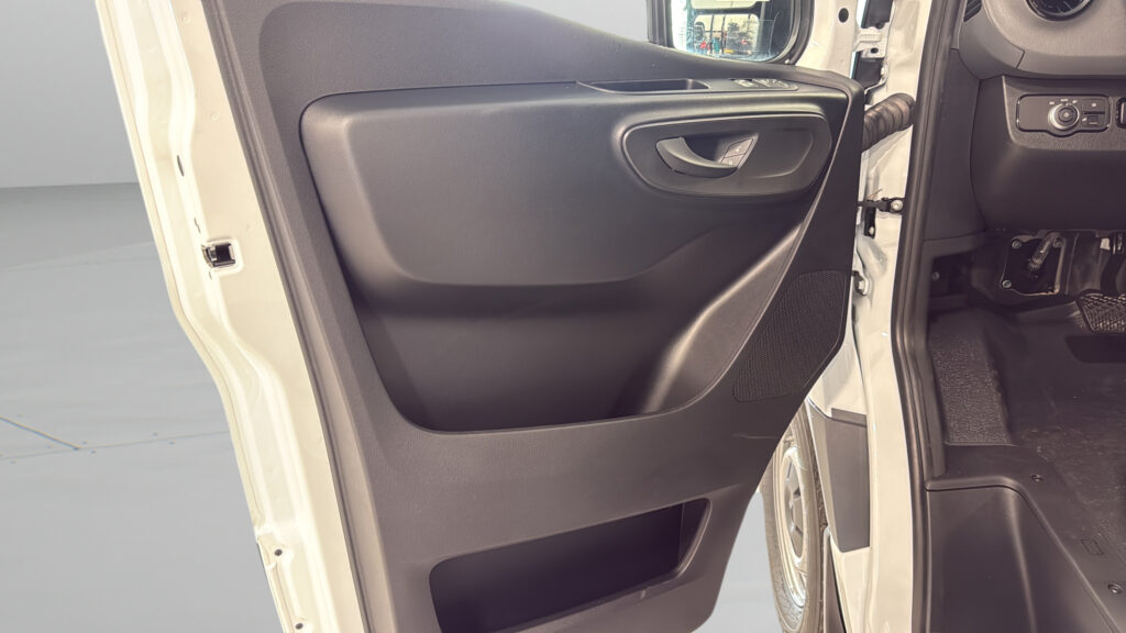 2026 Mercedes-Benz Sprinter Cargo Van Worker