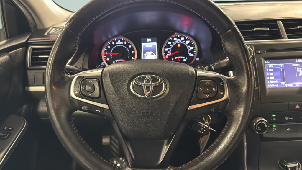 2016 Toyota Camry SE