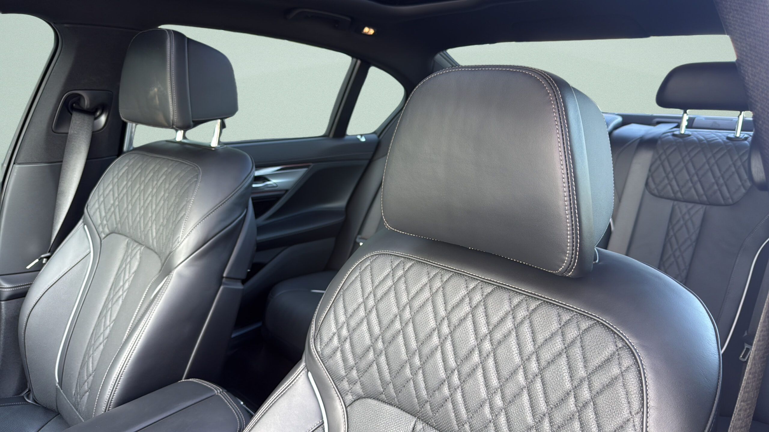 2022 BMW 7 Series 740i xDrive
