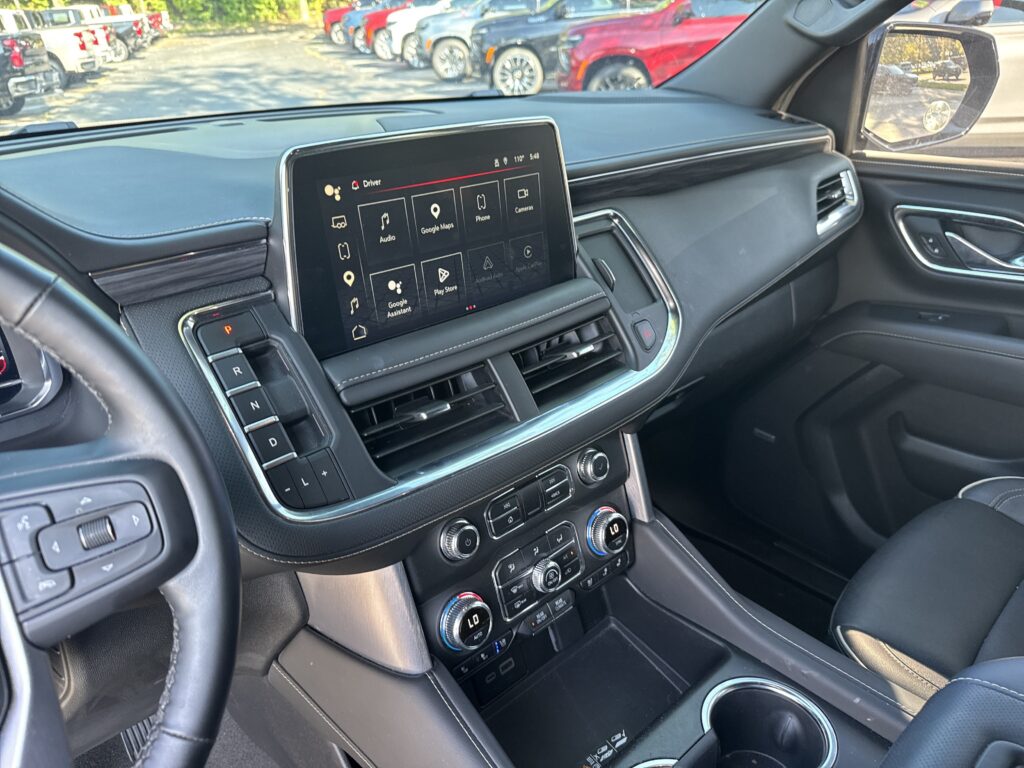 2024 GMC Yukon SLT