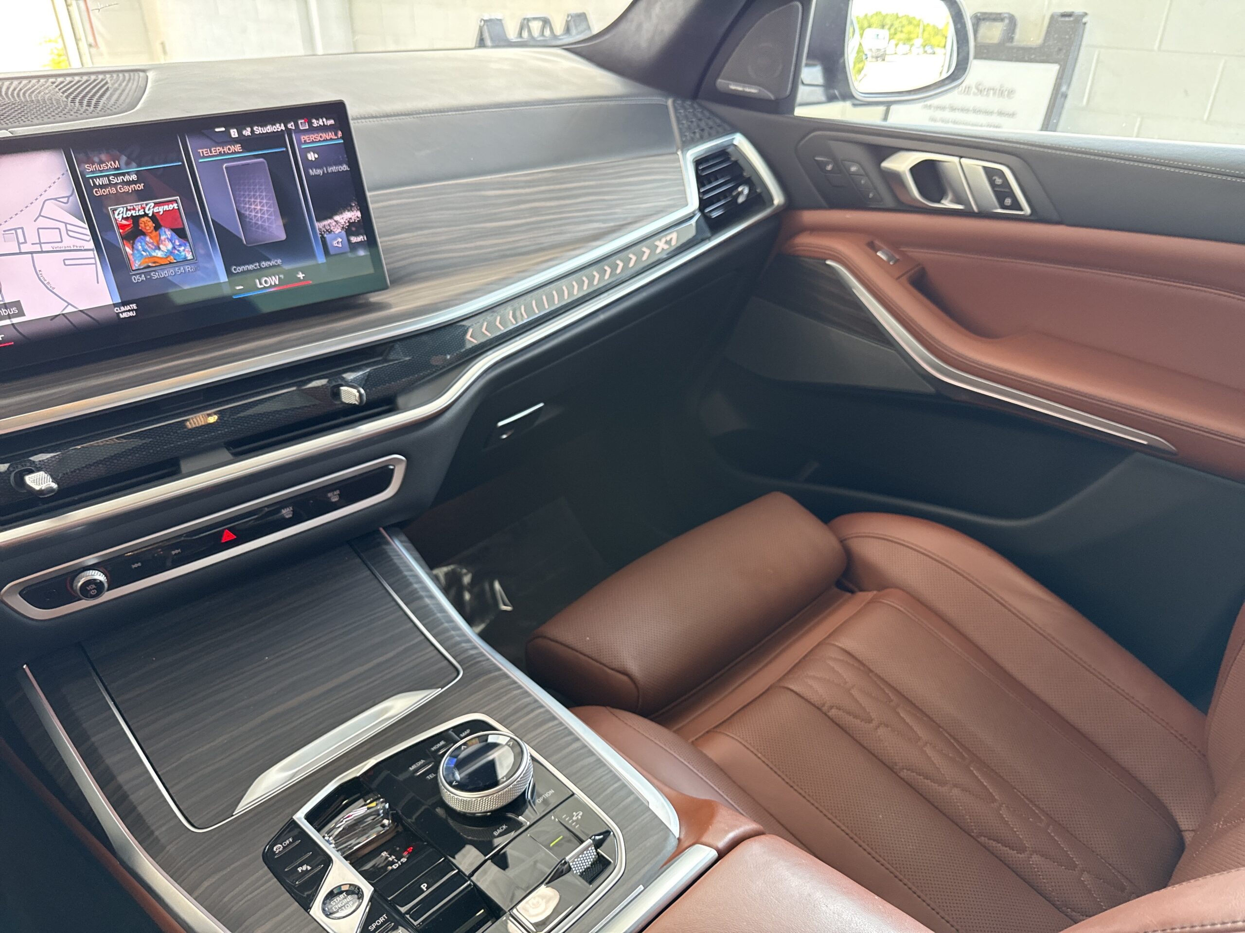 2023 BMW X7 xDrive40i