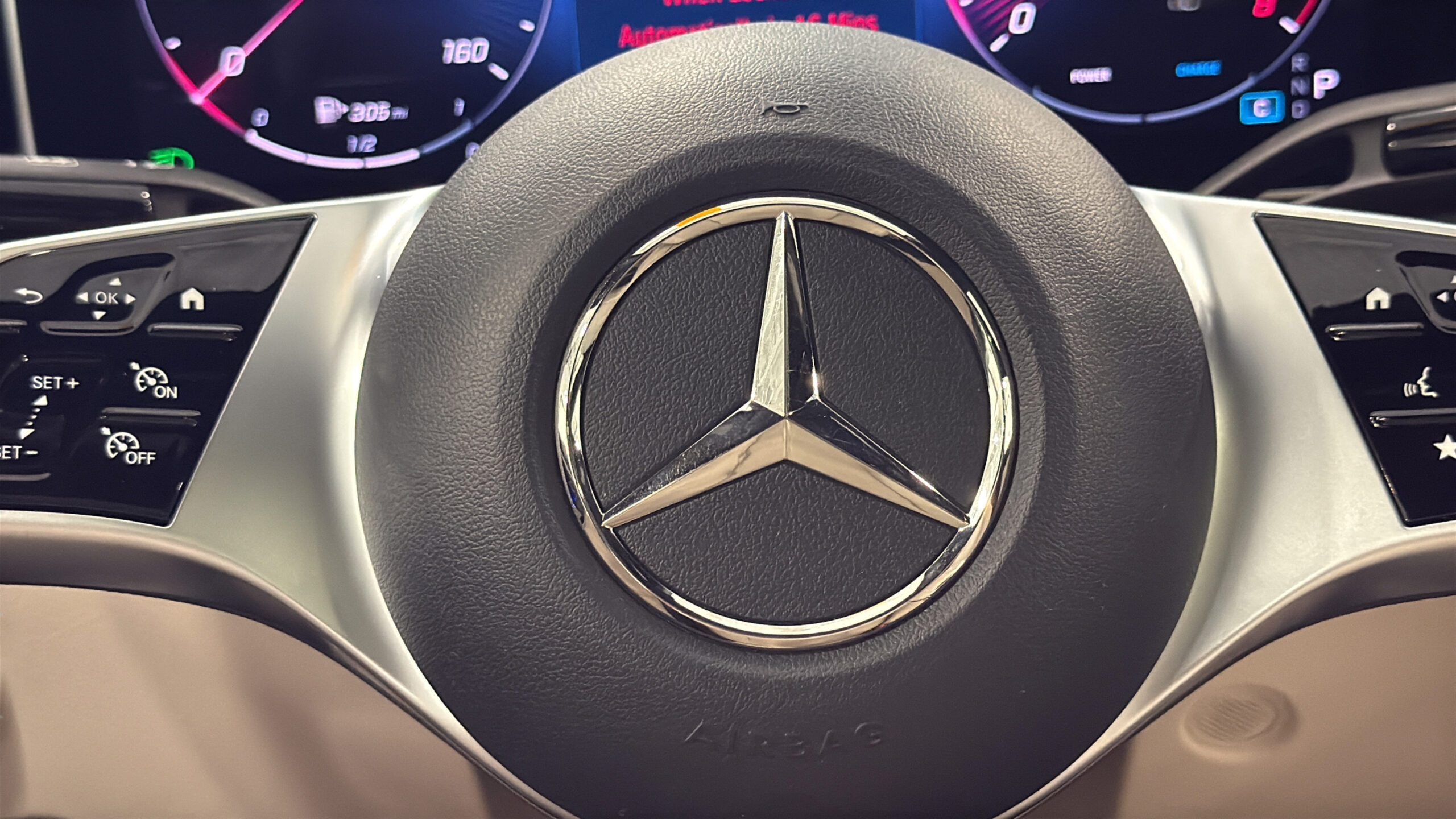 2025 Mercedes-Benz  C 300