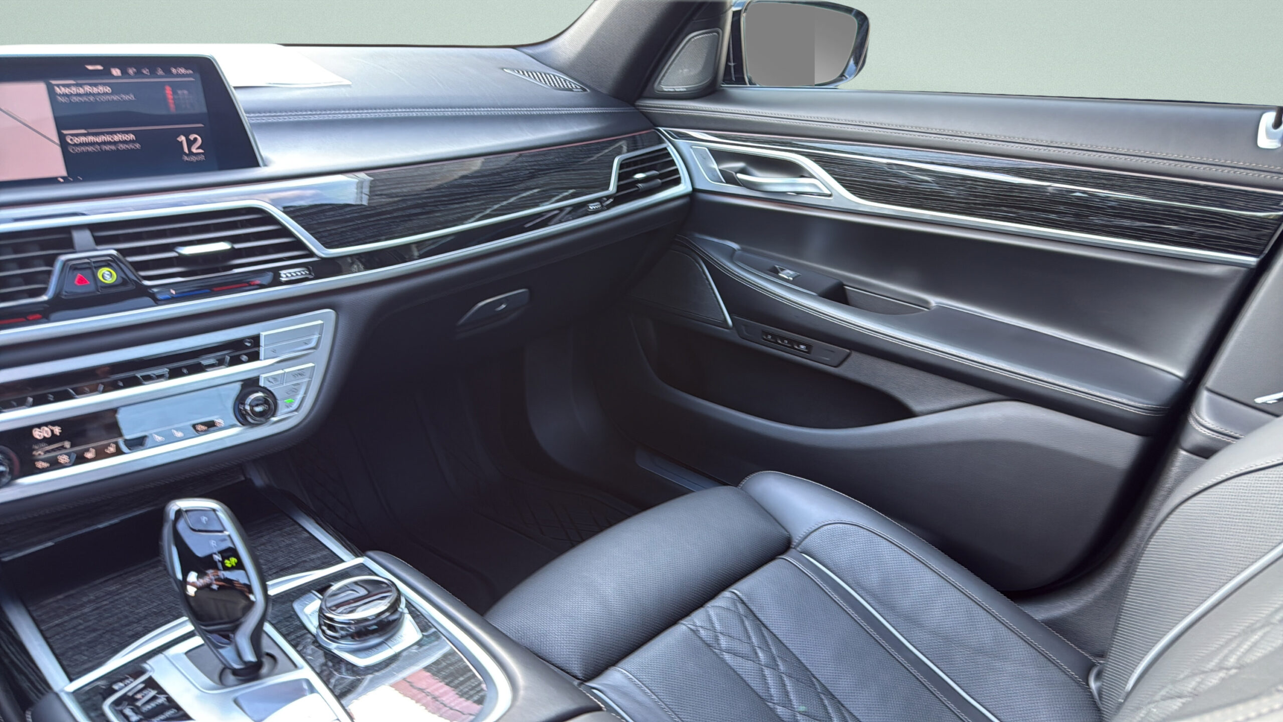 2022 BMW 7 Series 740i xDrive