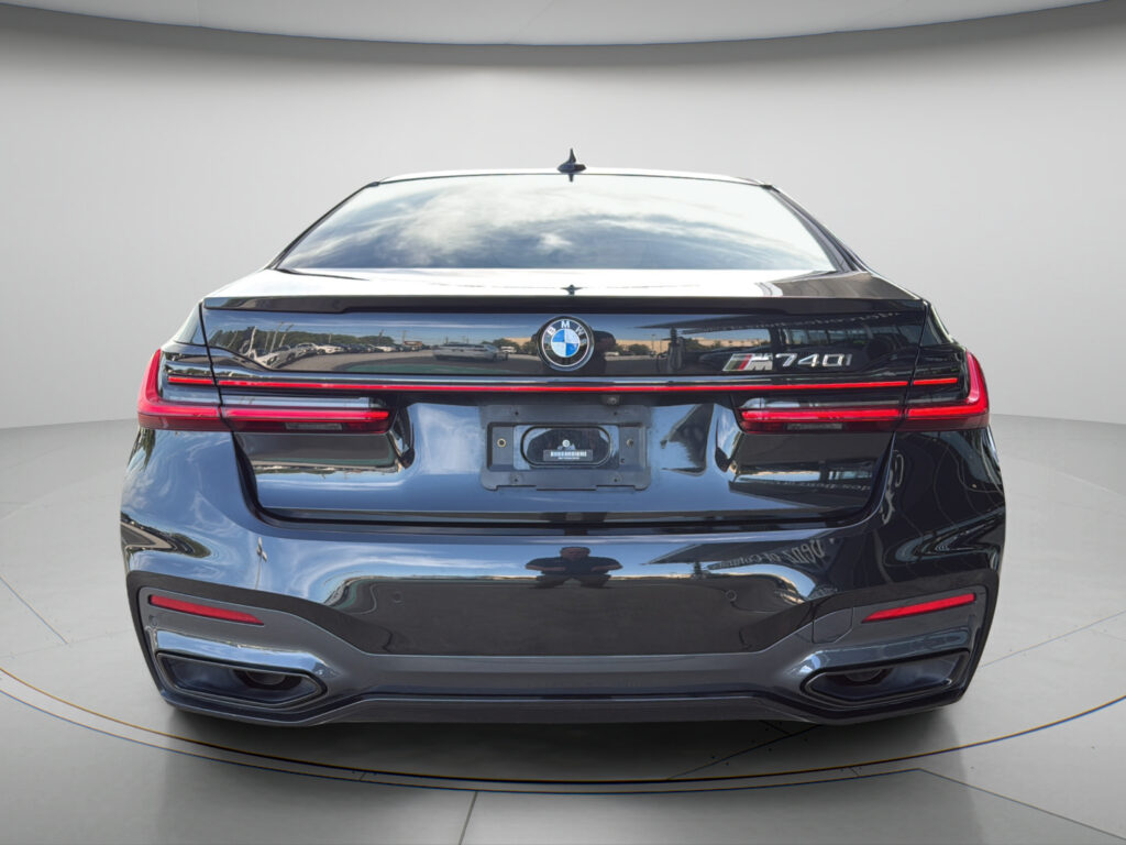2022 BMW 7 Series 740i xDrive